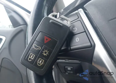 2015 Volvo S60 T5 Premier из США, поврежденный, VIN YV126MFK4F1344855